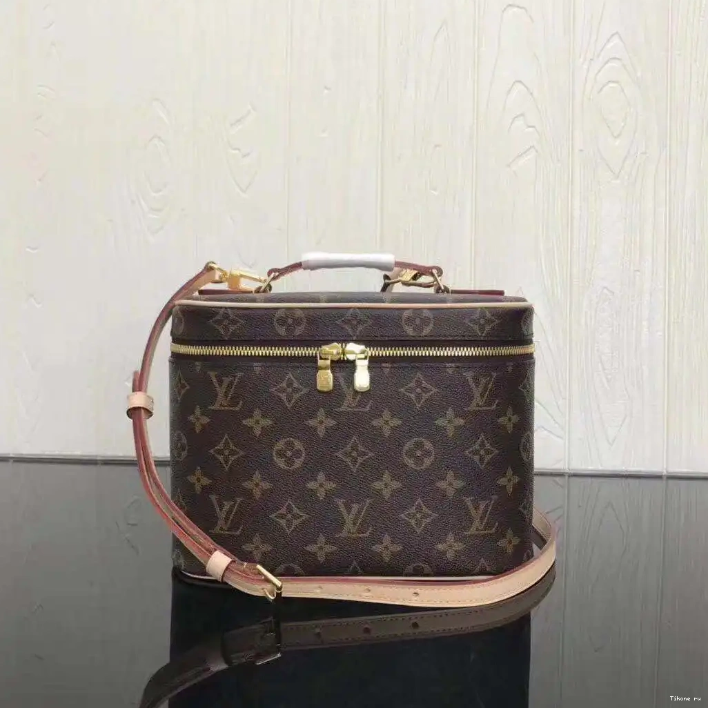 Affordable TOILETRY BAG VUITTON LOUIS 0516
